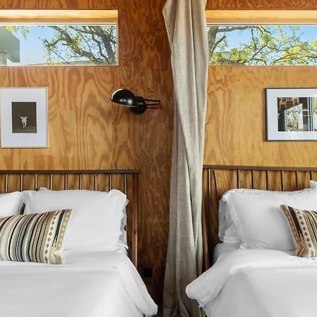 Lazo House - Riverfront With Overlooking Llano River Eksteriør billede
