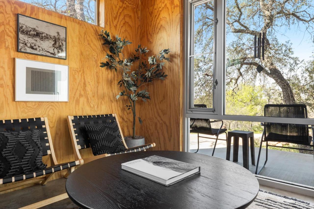 Lazo House - Riverfront With Overlooking Llano River Eksteriør billede
