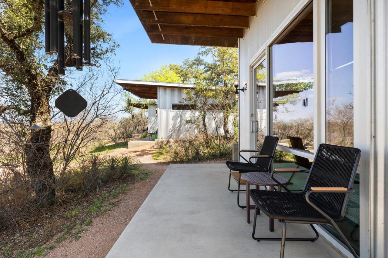 Lazo House - Riverfront With Overlooking Llano River Eksteriør billede